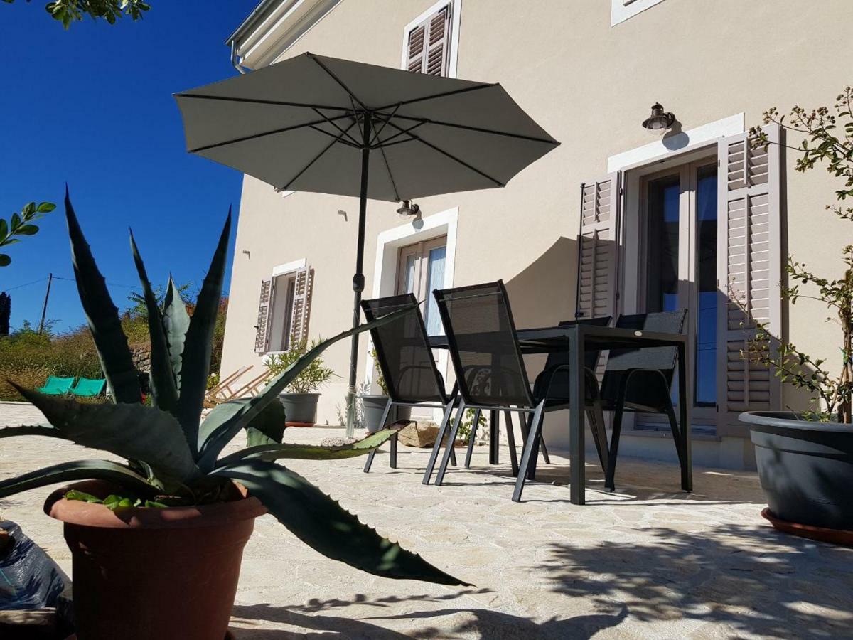 Vila Flora Secovlje Bagian luar foto